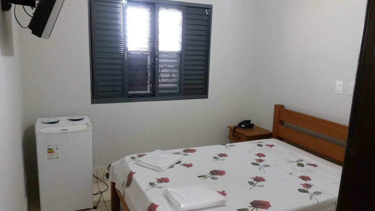 Florenca Hotel Santo Anastacio Bagian luar foto